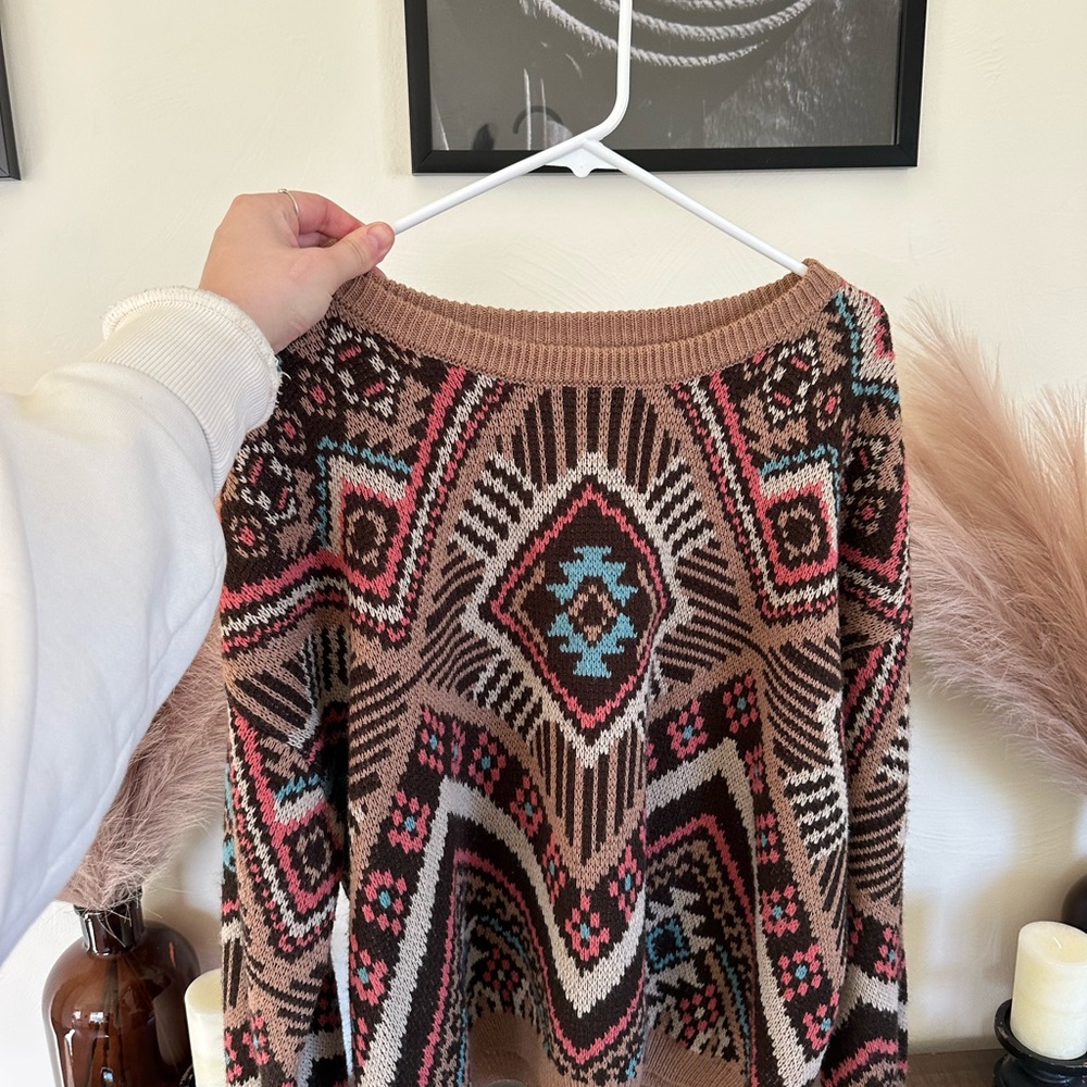 Geometric Patterned Brown Sweater - image 1